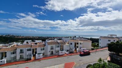 Image No.19-2 Bed Apartment for sale