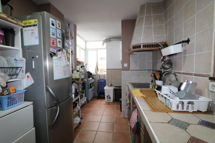 Image No.10-3 Bed Apartment for sale