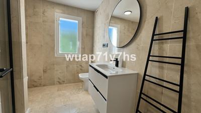 Image No.13-3 Bed Apartment for sale