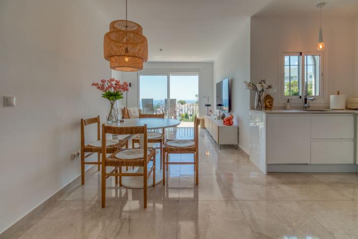 Image No.17-3 Bed Apartment for sale