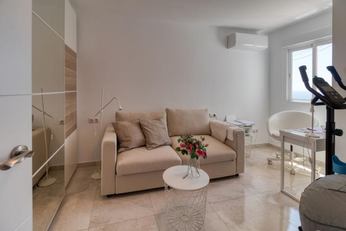 Image No.36-3 Bed Apartment for sale