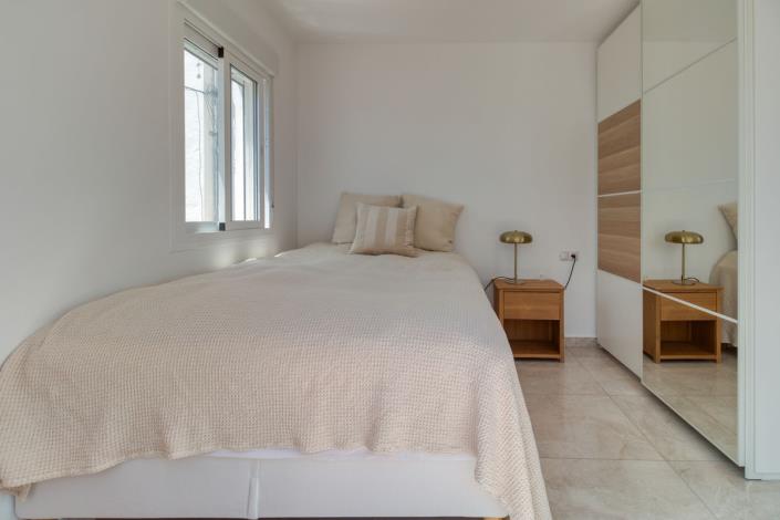 Image No.40-3 Bed Apartment for sale