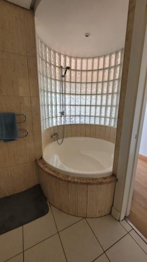 Image No.17-3 Bed Apartment for sale