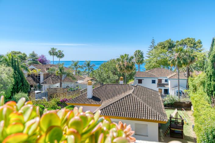 Image No.20-3 Bed Apartment for sale