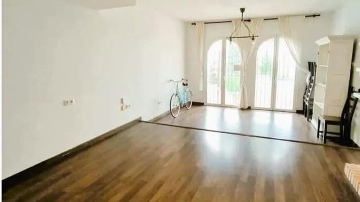 Image No.4-3 Bed Townhouse for sale