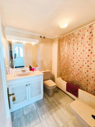 Image No.23-3 Bed Townhouse for sale