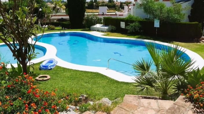 Image No.25-3 Bed Townhouse for sale