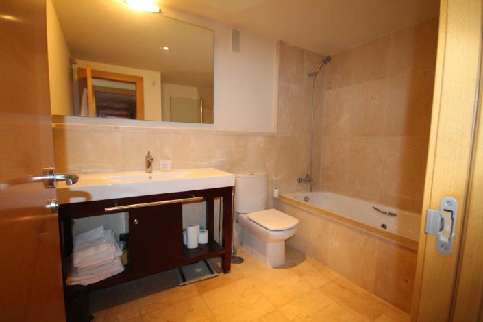 Image No.5-Appartement de 2 chambres à vendre à Benahavis