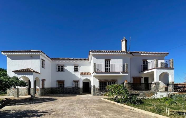 Image No.1-5 Bed Villa for sale