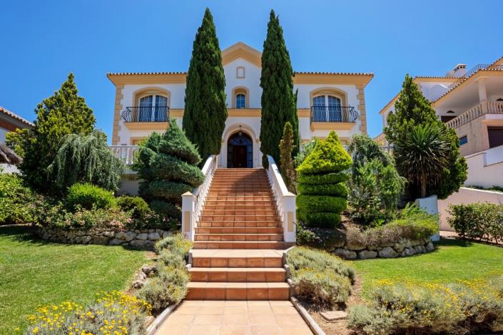 Image No.1-5 Bed Villa for sale