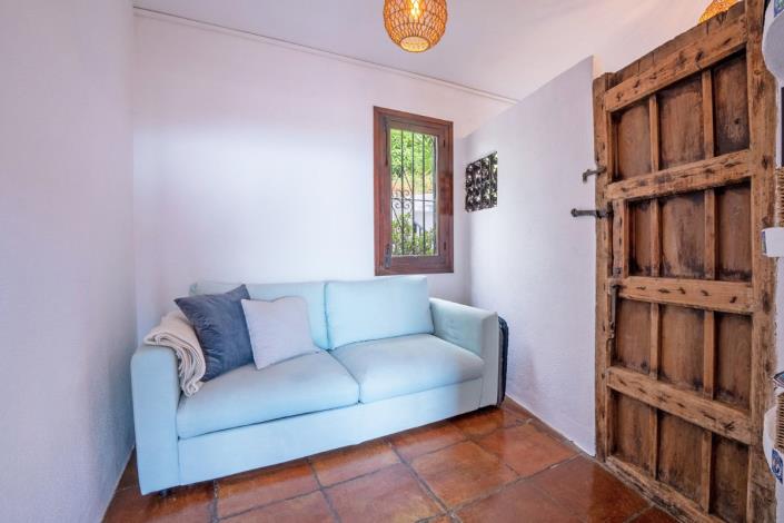 Image No.17-3 Bed Apartment for sale