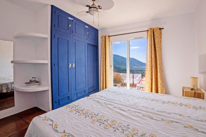 Image No.22-3 Bed Apartment for sale