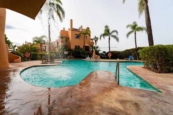 Image No.6-Maison de ville de 5 chambres à vendre à Riviera del Sol