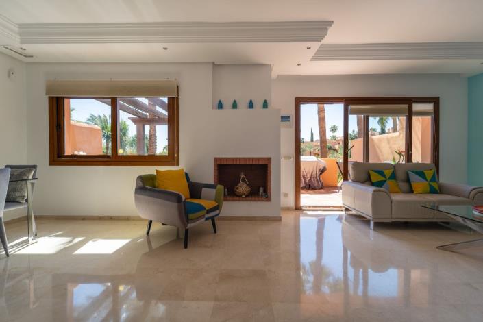 Image No.8-6 Bed Townhouse for sale