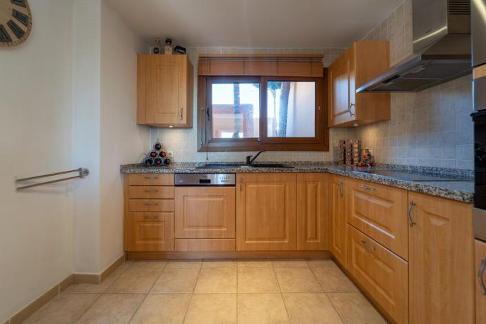 Image No.19-6 Bed Townhouse for sale