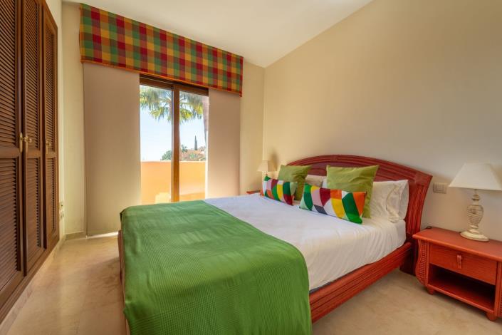 Image No.28-6 Bed Townhouse for sale