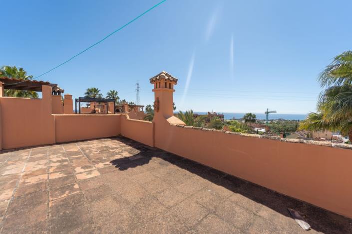 Image No.35-6 Bed Townhouse for sale