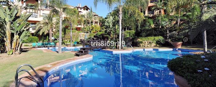 Image No.1-Appartement de 2 chambres à vendre à Estepona