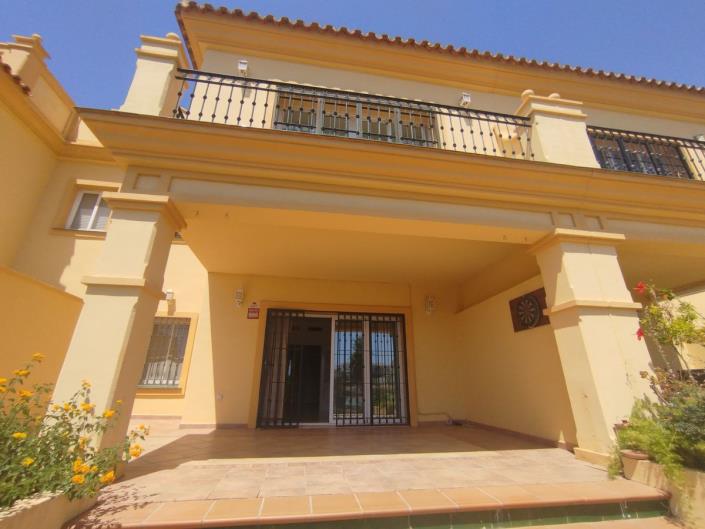 Image No.4-3 Bed Townhouse for sale