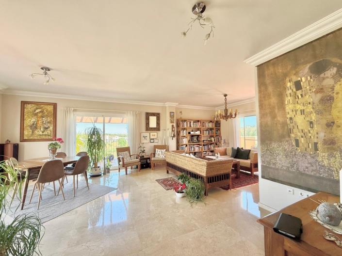 Image No.4-3 Bed Penthouse for sale