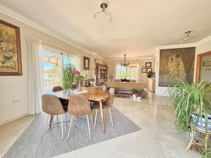 Image No.5-3 Bed Penthouse for sale