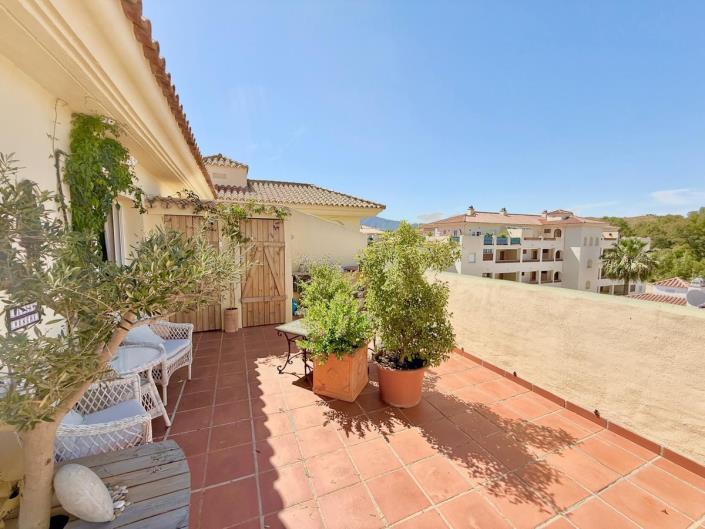 Image No.20-3 Bed Penthouse for sale