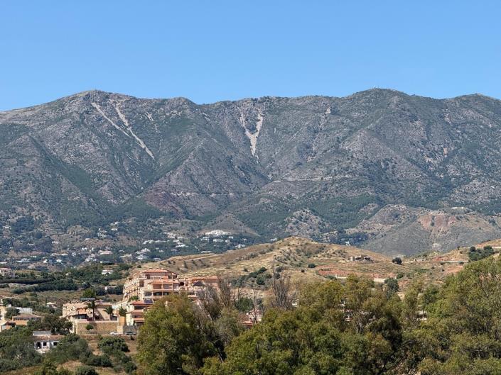 Image No.36-3 Bed Penthouse for sale