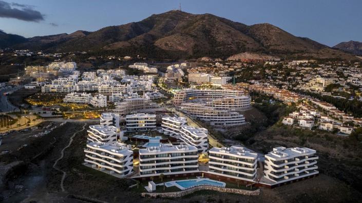 Image No.9-2 Bed Apartment for sale