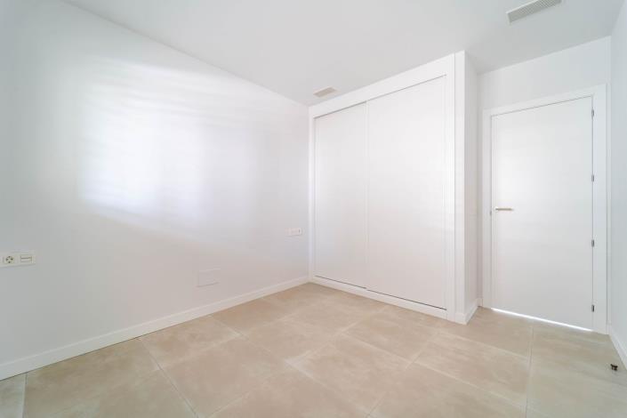 Image No.19-2 Bed Apartment for sale