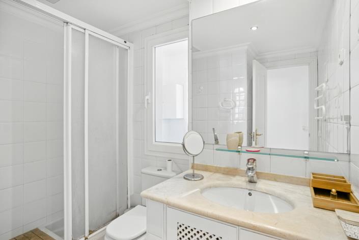 Image No.15-3 Bed Apartment for sale