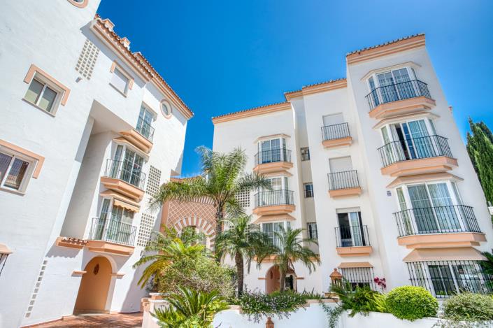 Image No.22-3 Bed Apartment for sale