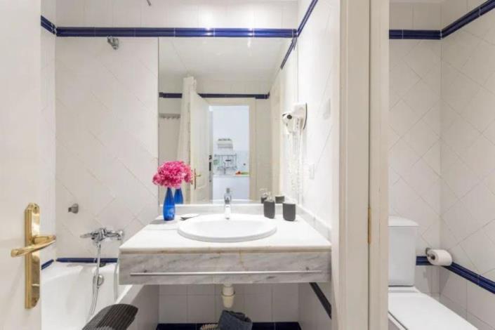 Image No.13-Studio for sale