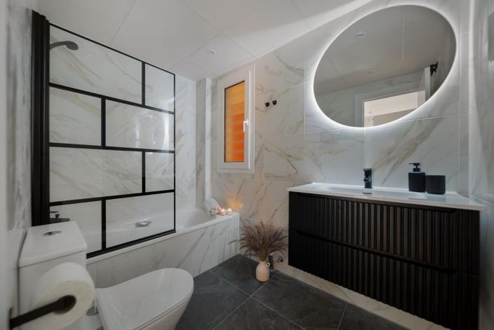 Image No.8-2 Bed Apartment for sale