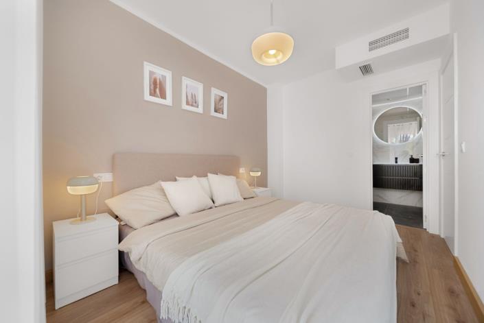 Image No.10-2 Bed Apartment for sale