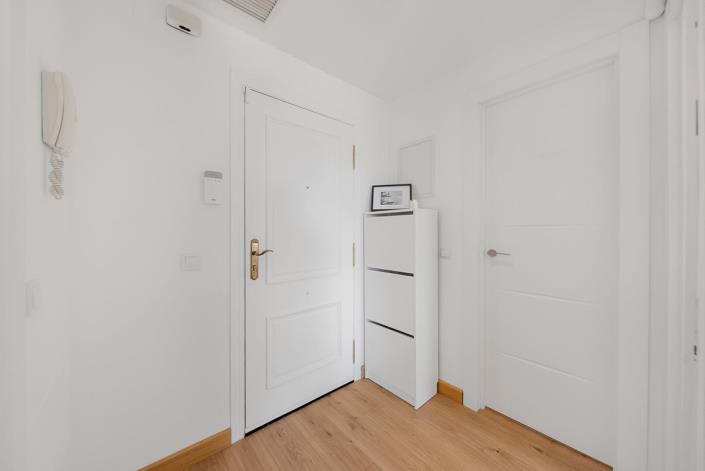 Image No.13-2 Bed Apartment for sale