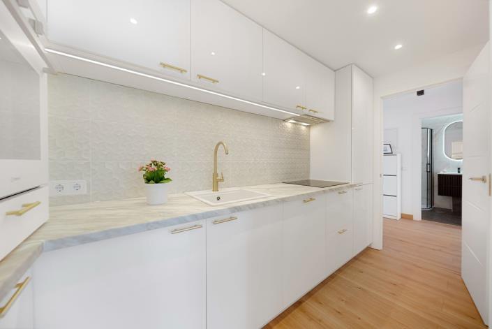 Image No.21-2 Bed Apartment for sale