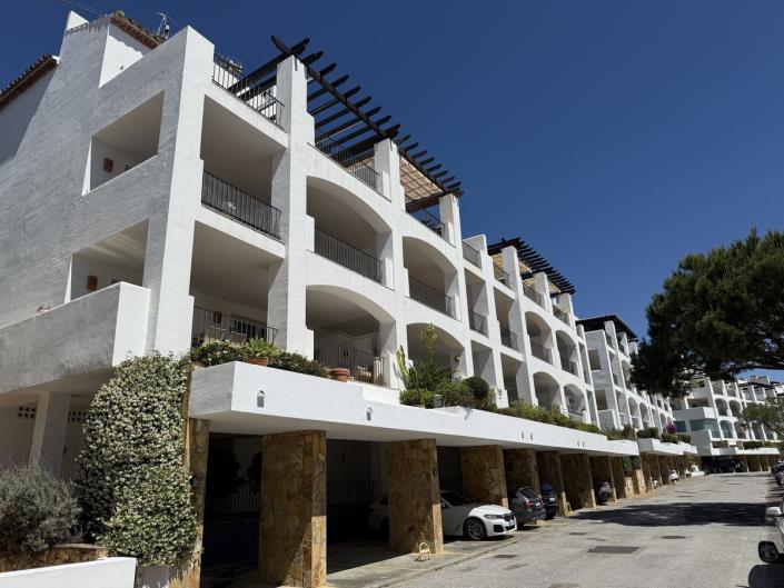 Image No.14-2 Bed Apartment for sale