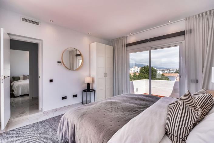 Image No.15-3 Bed Penthouse for sale