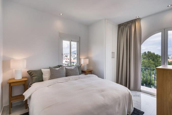 Image No.20-3 Bed Penthouse for sale