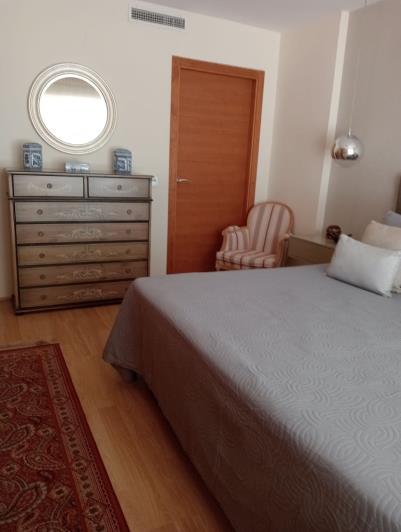 Image No.12-4 Bed Townhouse for sale