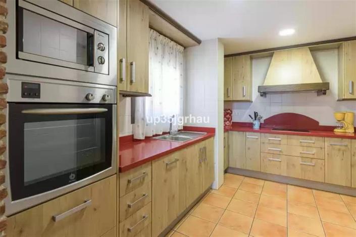 Image No.9-Villa / Détaché de 6 chambres à vendre à Estepona