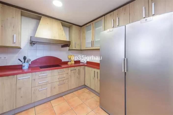 Image No.10-Villa / Détaché de 6 chambres à vendre à Estepona