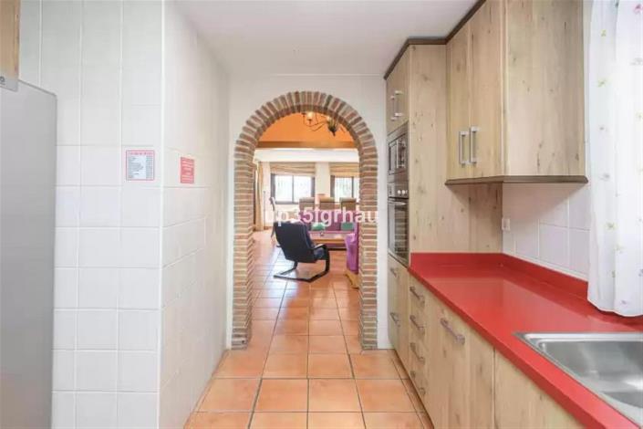 Image No.11-Villa / Détaché de 6 chambres à vendre à Estepona