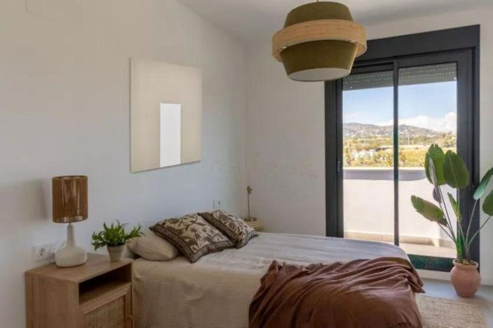 Image No.10-2 Bed Apartment for sale