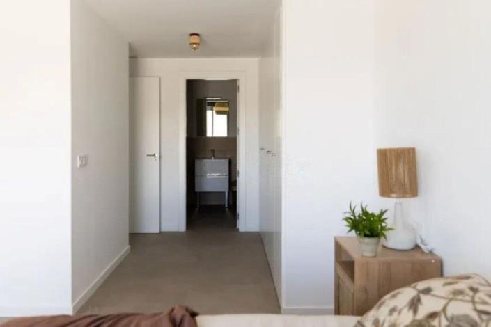 Image No.11-2 Bed Apartment for sale