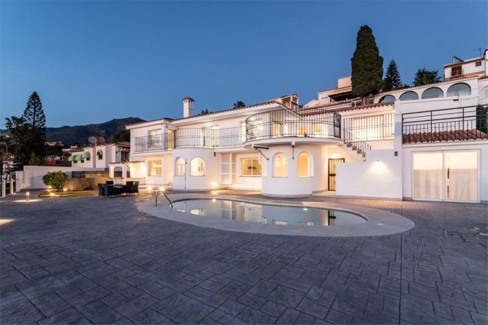 Image No.2-6 Bed Villa / Detached for sale