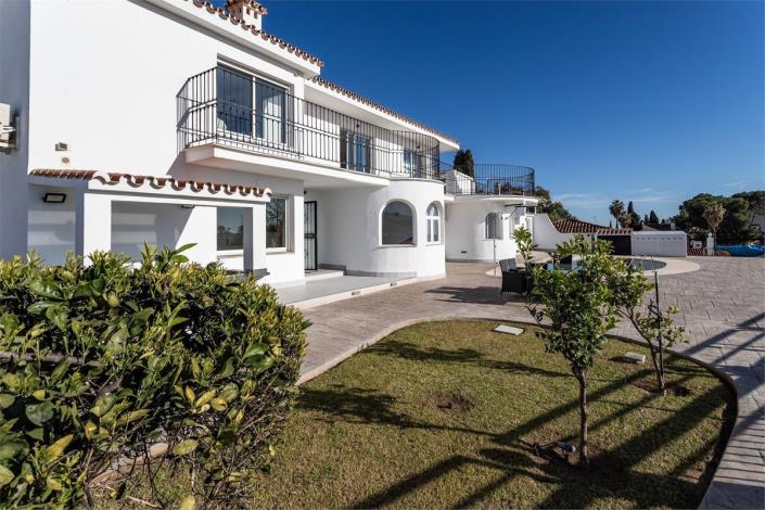 Image No.23-6 Bed Villa / Detached for sale