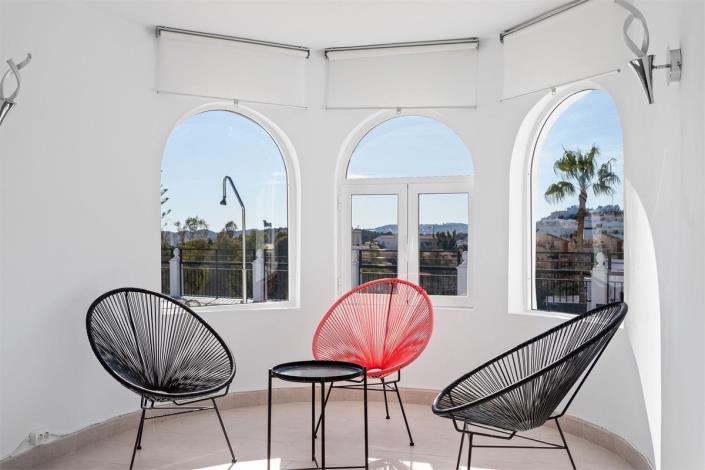 Image No.28-6 Bed Villa / Detached for sale