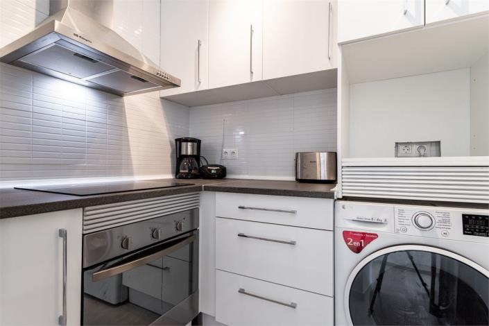 Image No.38-6 Bed Villa / Detached for sale