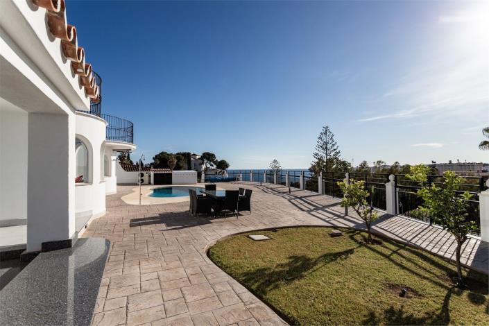 Image No.42-6 Bed Villa / Detached for sale